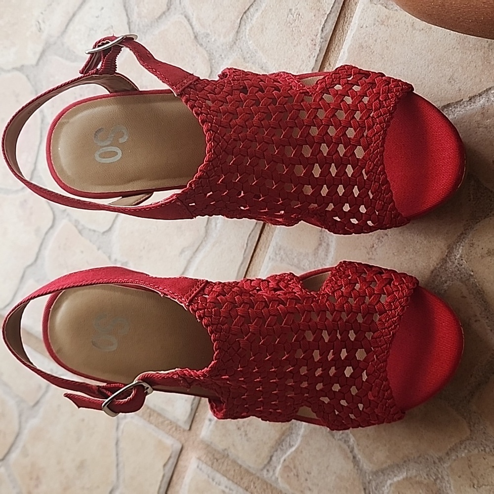 SO red wedge